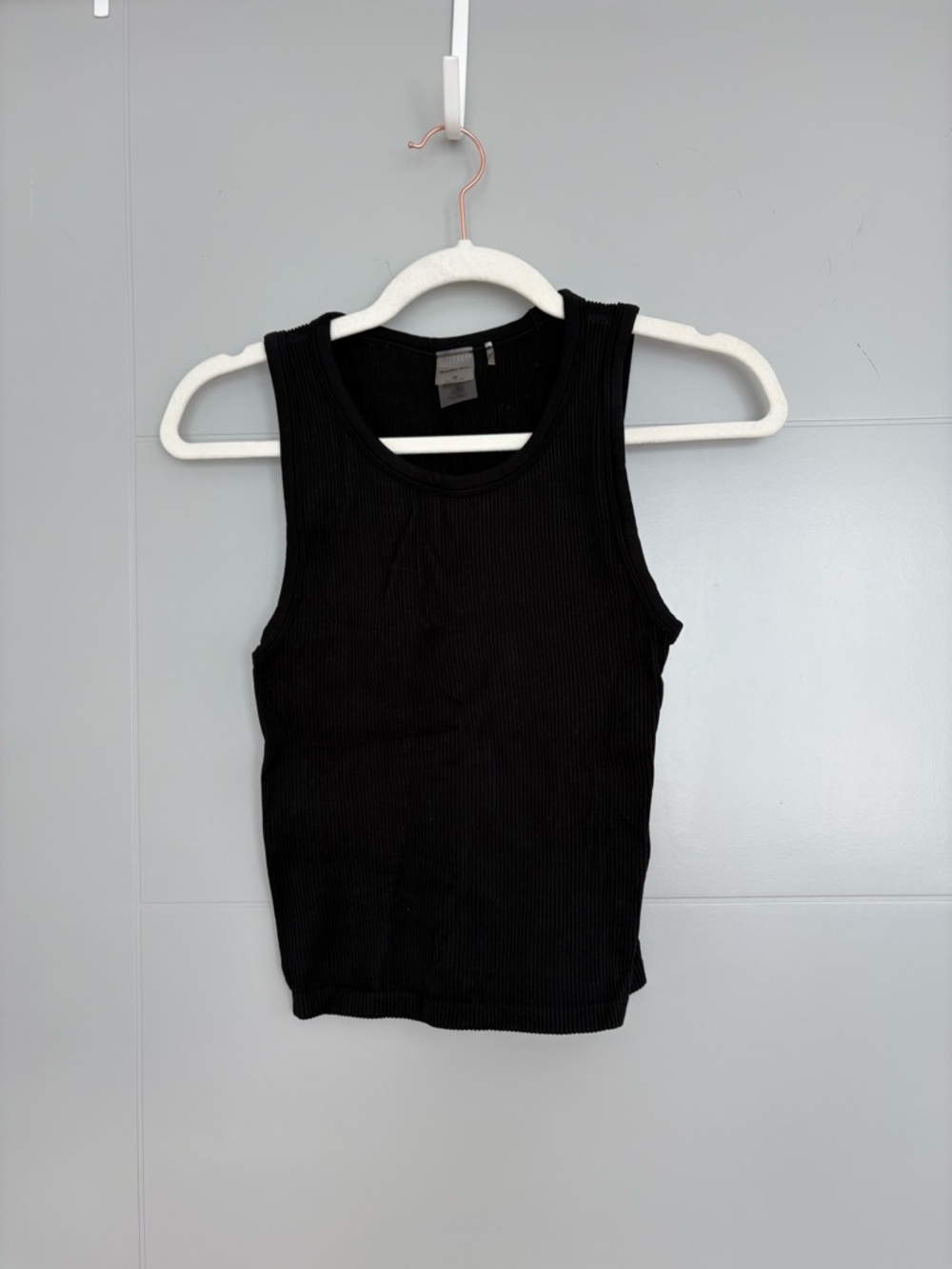 Sunday best ribbed Black Tank Top - Picture 4 of 5